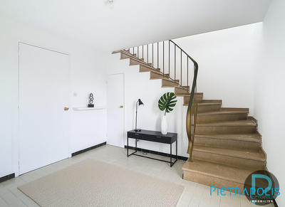 Maison - 97 m² - 5 pièces