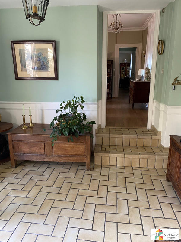 Maison - 188 m² - 8 pièces