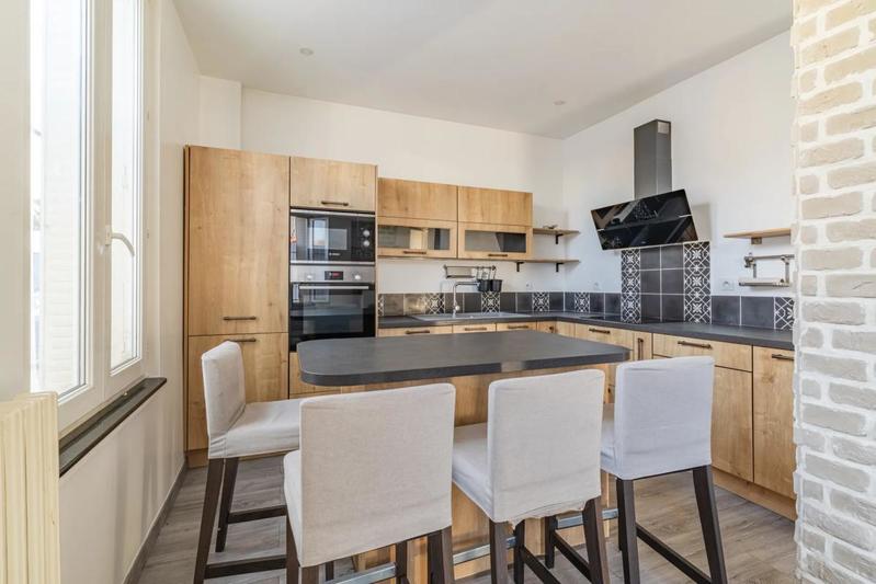 Maison - 150 m² - 7 pièces