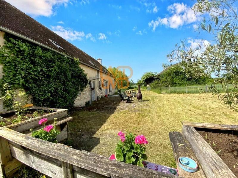Maison ancienne - 195 m² - 3 pièces
