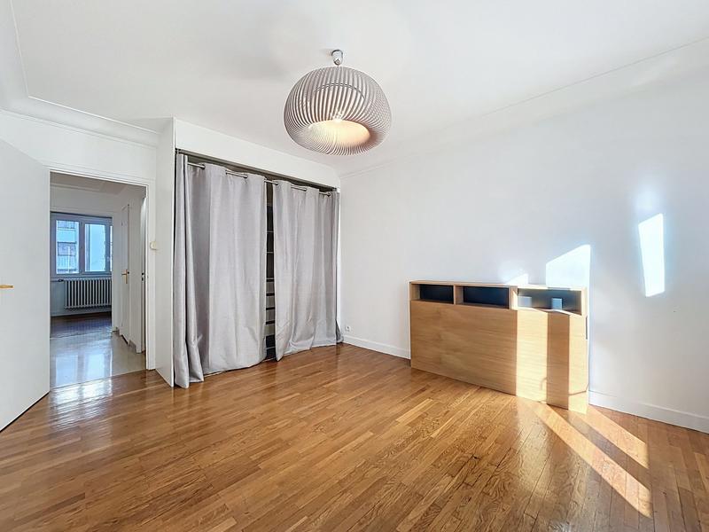 Appartement - 102 m² - 5 pièces