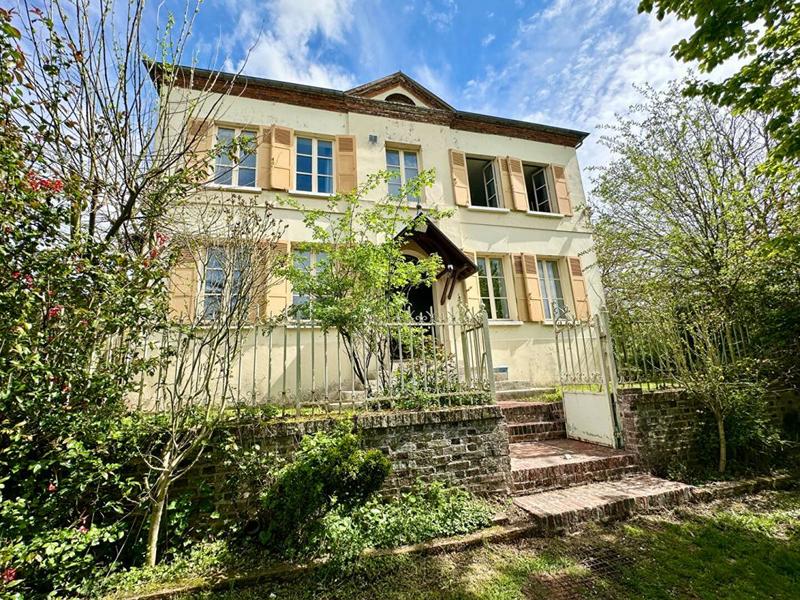 Maison - 196 m² - 7 pièces