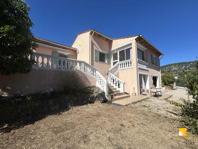 Maison - 176 m² - 6 pièces