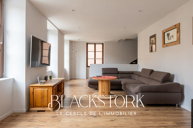 Maison - 196 m² - 7 pièces