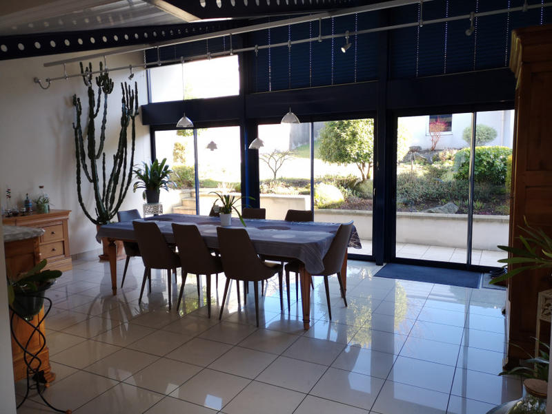 Maison - 203 m² - 8 pièces