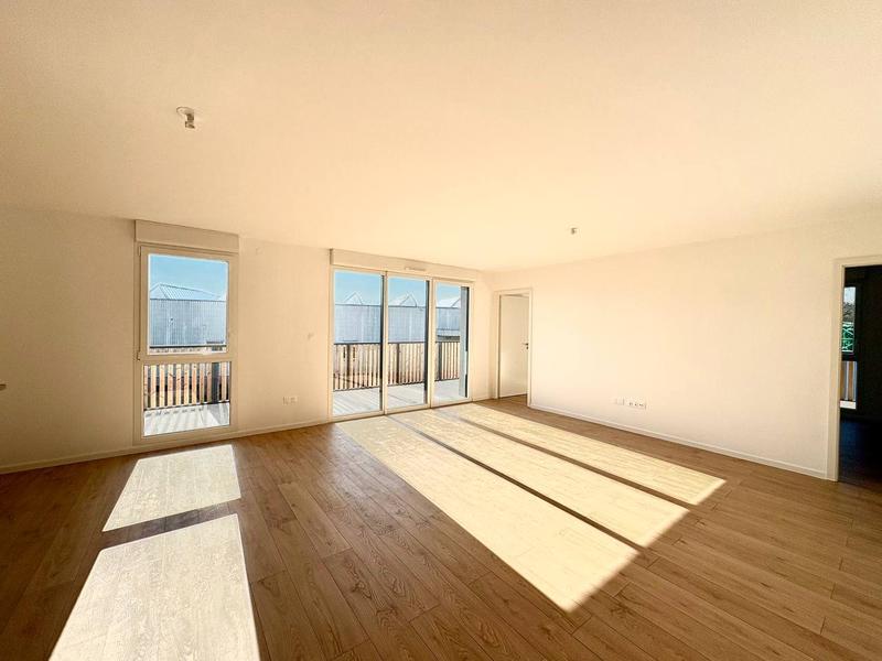 Appartement - 83 m² - 4 pièces