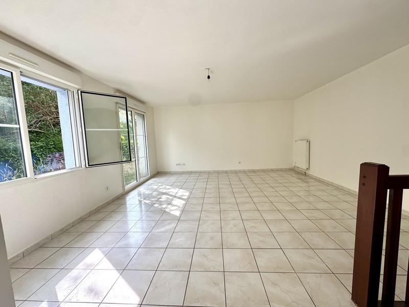 Maison traditionnelle - 108 m² - 6 pièces