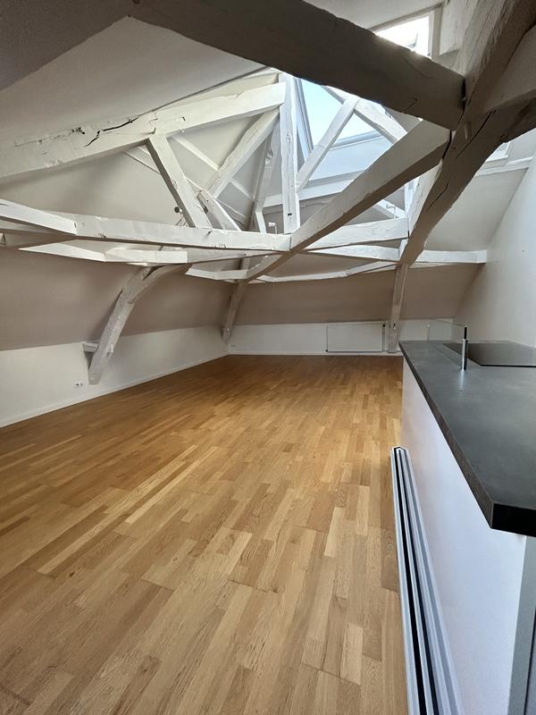 Appartement - 82 m² - 3 pièces