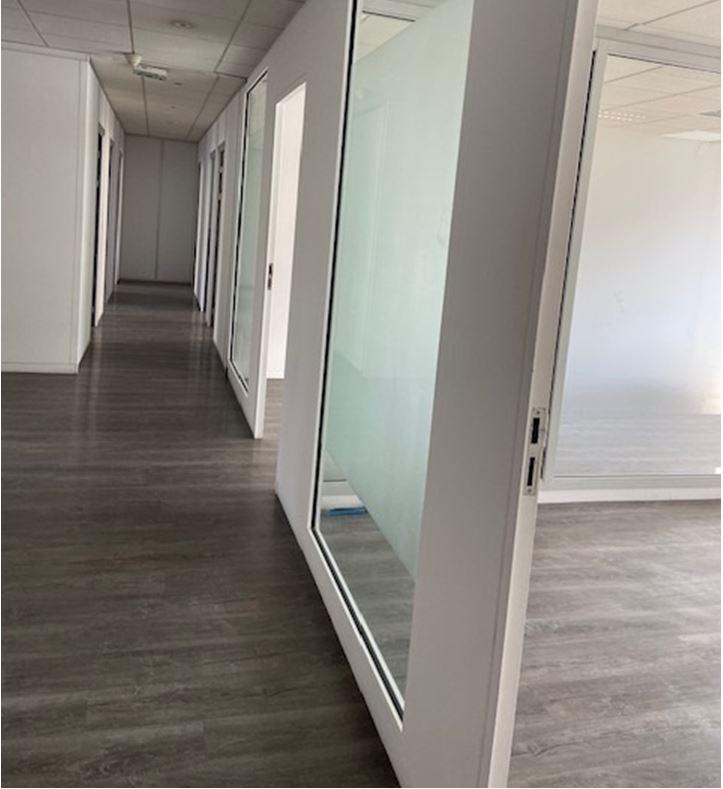 Bureau - 198 m²