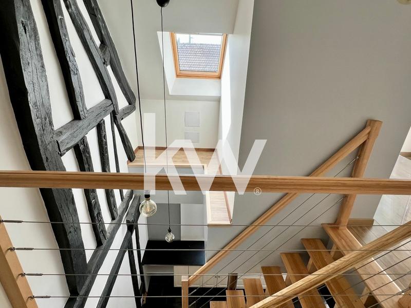 Maison - 220 m² - 9 pièces