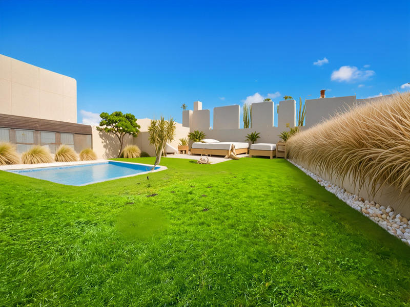 Maison - 217 m² - 8 pièces