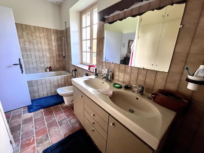 Maison - 175 m² - 7 pièces