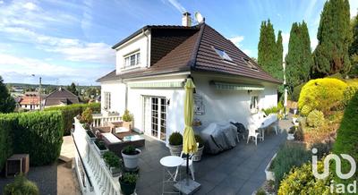 Maison - 160 m² - 7 pièces