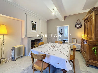 Maison - 162 m² - 7 pièces