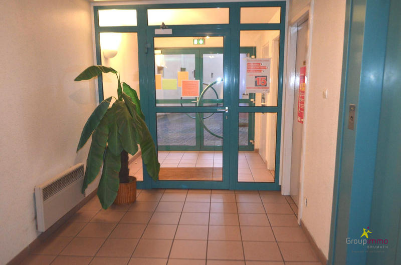 Local d'activités - 146 m² - 9 pièces