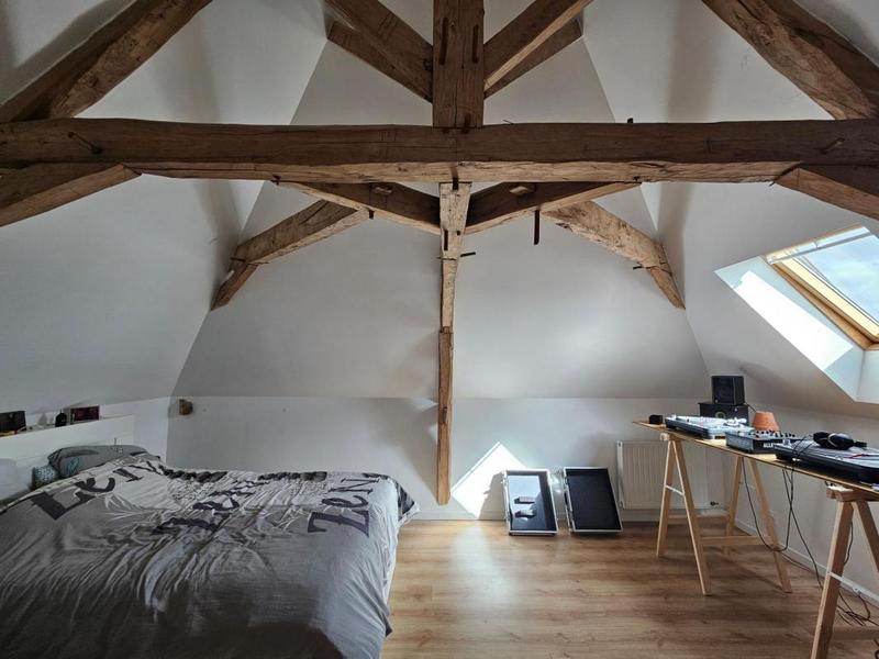 Maison - 200 m² - 9 pièces