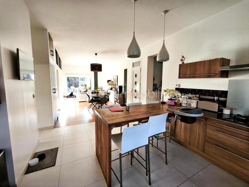 Maison - 138 m² - 6 pièces