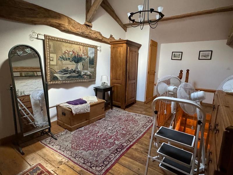 Maison - 280 m² - 7 pièces