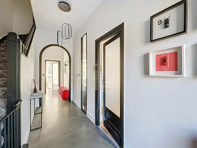 Maison - 160 m² - 5 pièces