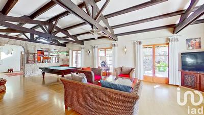 Maison - 400 m² - 14 pièces