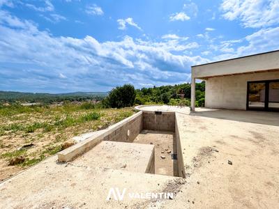 Maison - 200 m² - 5 pièces