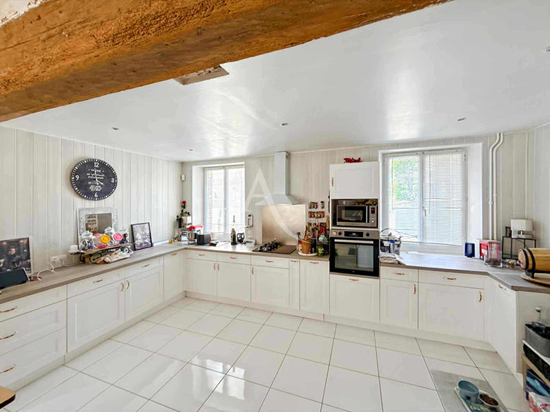 Maison - 194 m² - 7 pièces