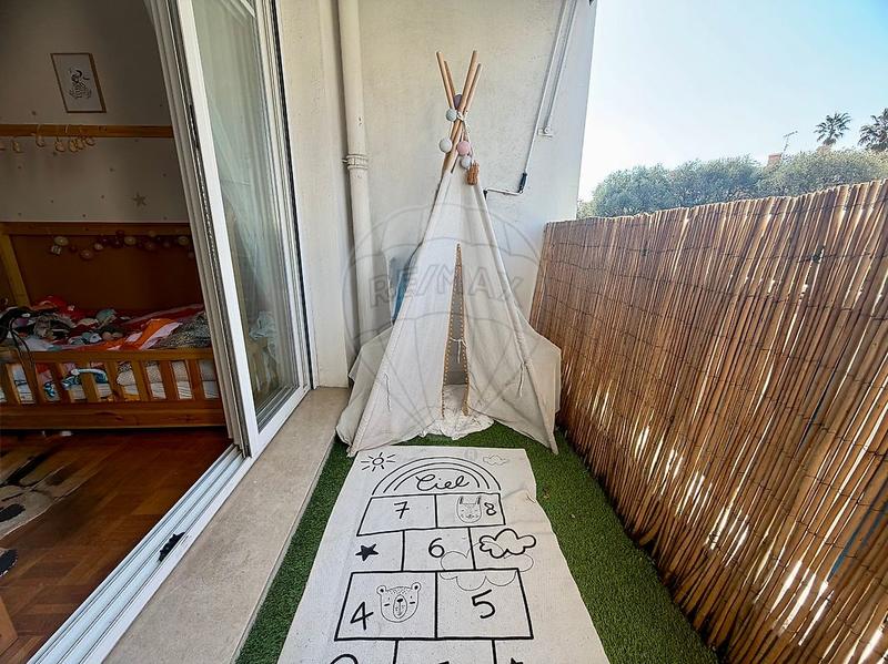 Appartement - 75 m² - 3 pièces