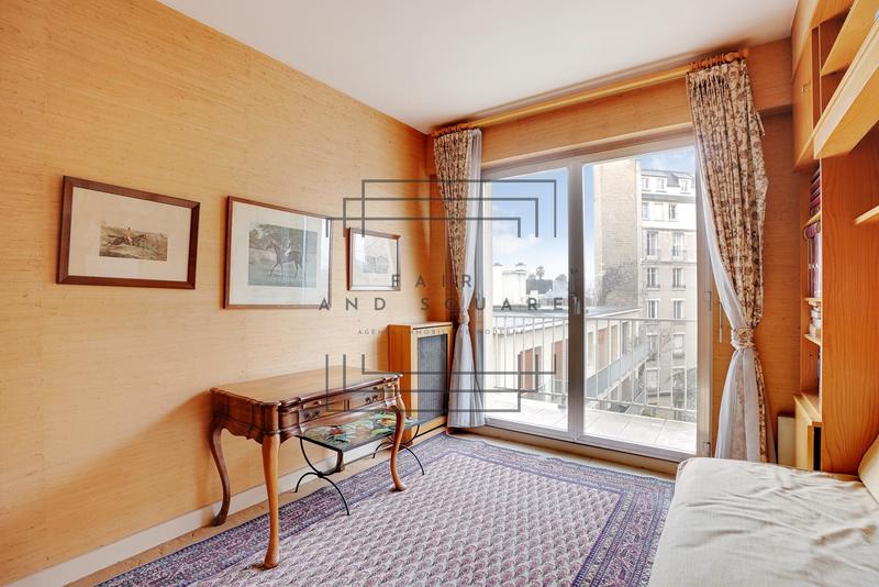 Appartement - 98 m² - 5 pièces