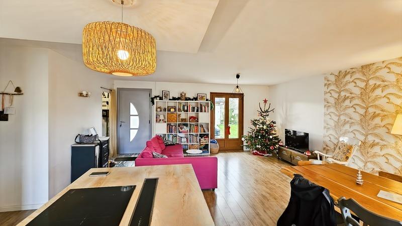 Maison - 102 m² - 5 pièces