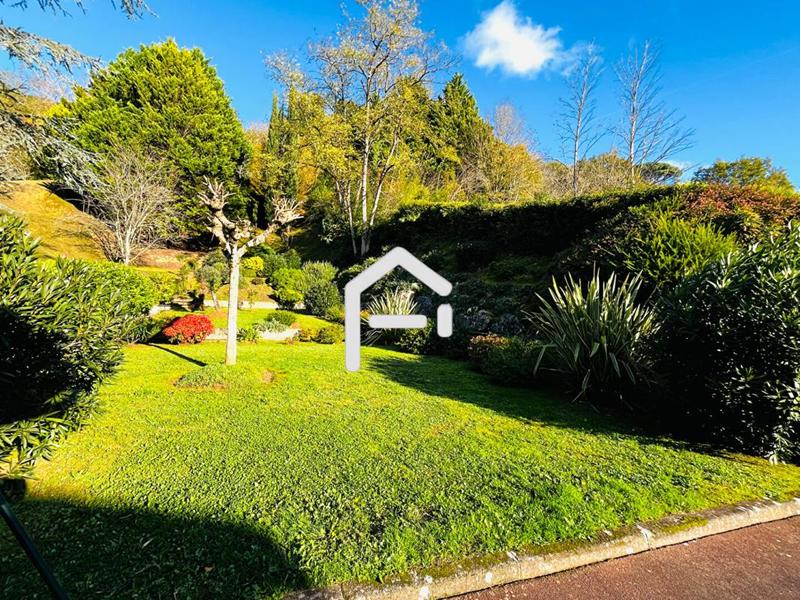 Maison - 190 m² - 7 pièces