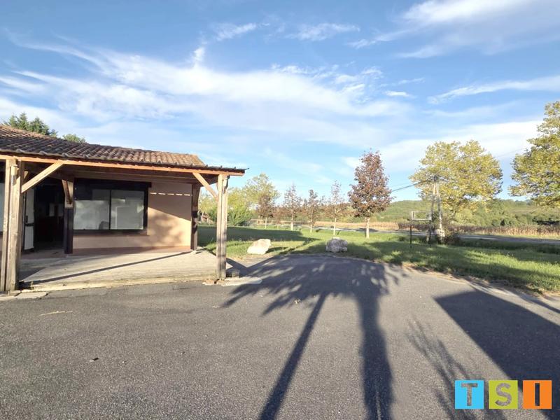 Local d'activités - 200 m² - 7 pièces