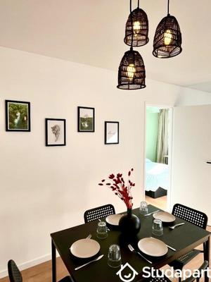 Chambre - 11 m² - 1 pièce