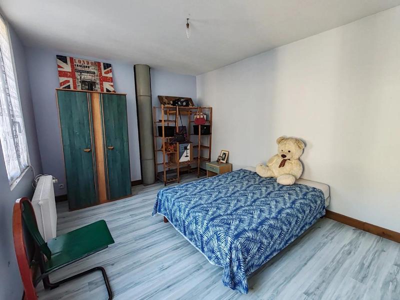 Maison - 228 m² - 11 pièces