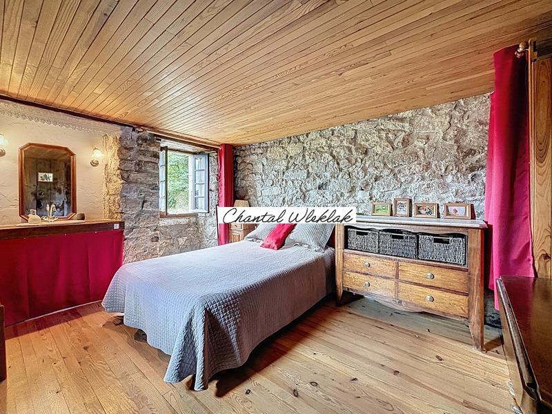 Maison - 98 m² - 5 pièces