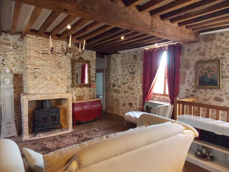 Maison en pierre - 290 m² - 9 pièces