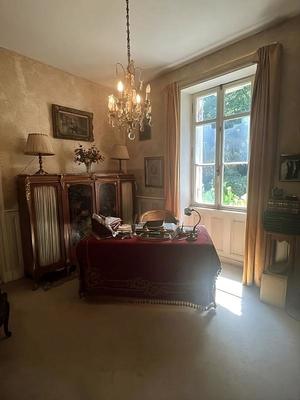 Propriété - 200 m² - 9 pièces