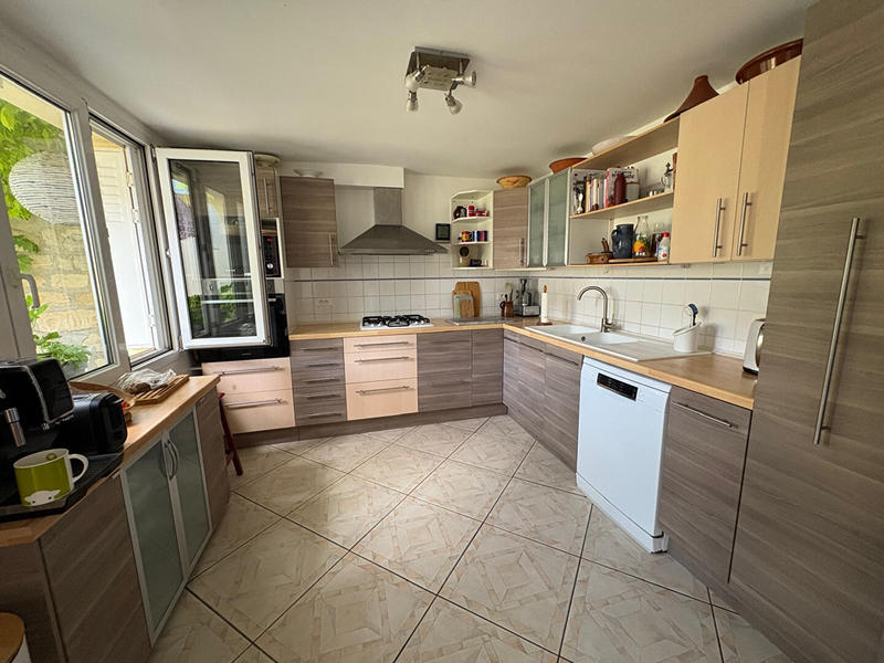 Maison - 146 m² - 7 pièces