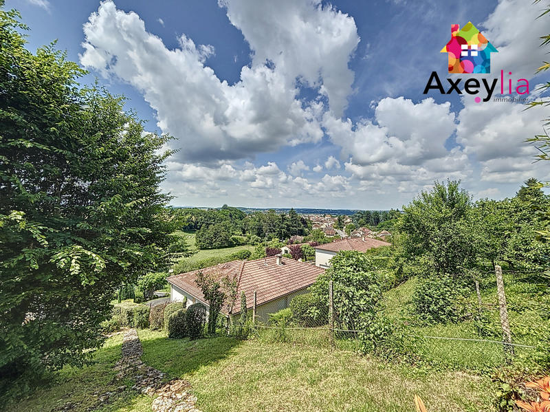 Maison - 136 m² - 6 pièces