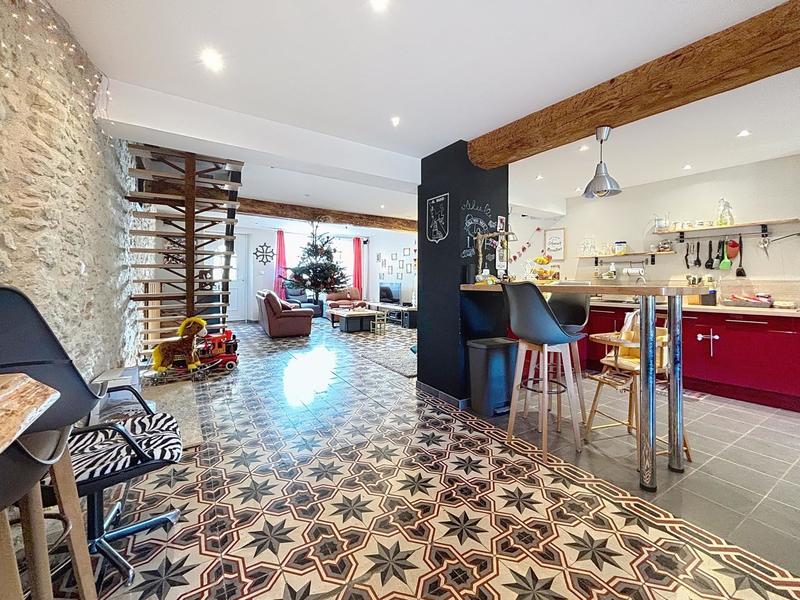 Maison - 155 m² - 6 pièces