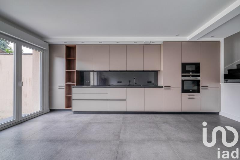 Maison - 98 m² - 4 pièces