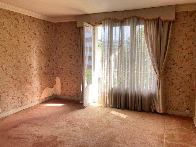 Appartement - 95 m² - 5 pièces