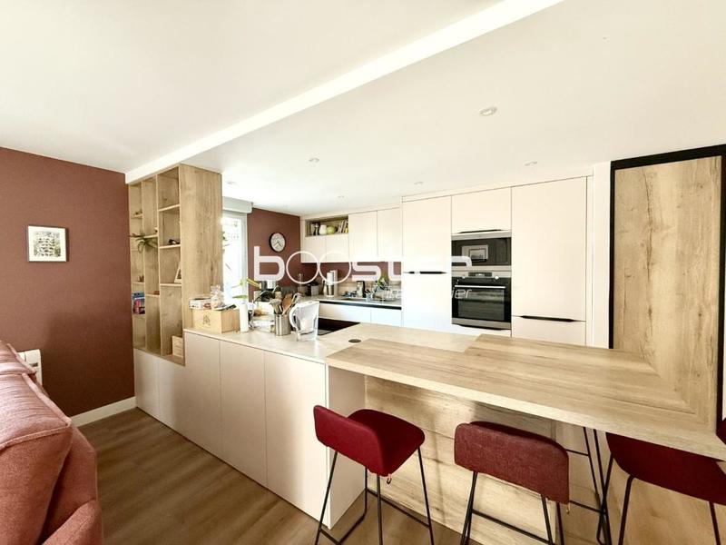 Appartement ancien - 109 m² - 5 pièces