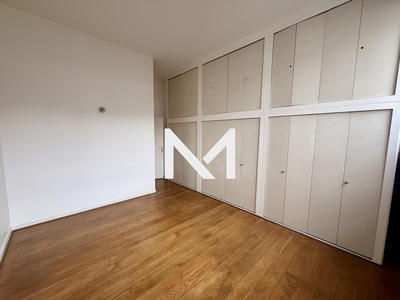 Appartement - 95 m² - 3 pièces