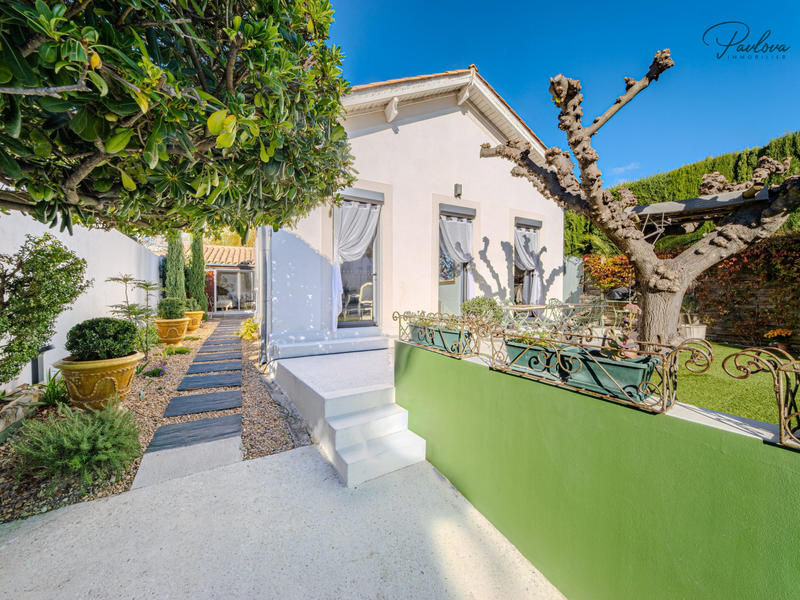 Maison traditionnelle - 107 m² - 4 pièces