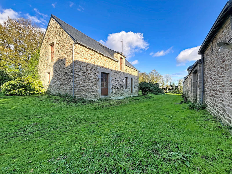 Maison - 418 m² - 15 pièces