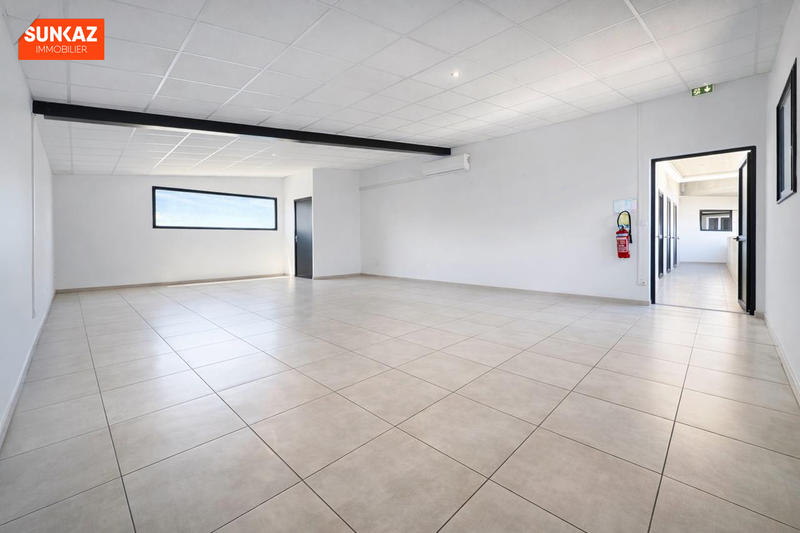 Local d'activités - 152 m²
