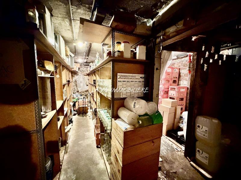 Fonds de commerce - Local commercial - 130 m²