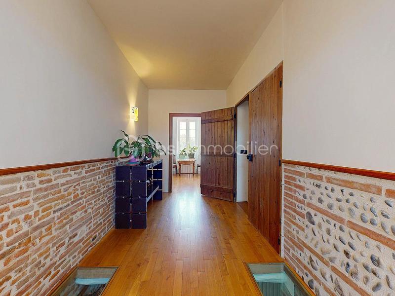 Demeure - 295 m² - 7 pièces