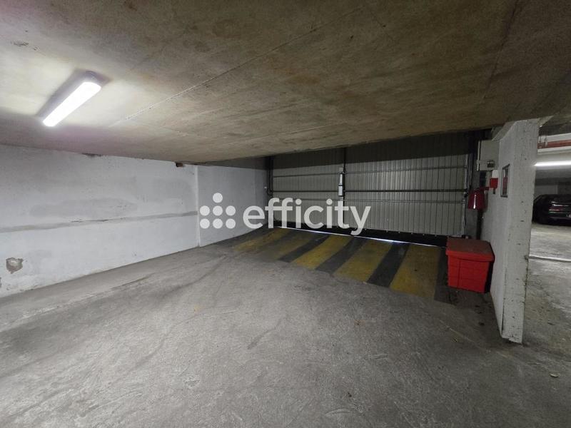 Parking / Garage - 16 m²