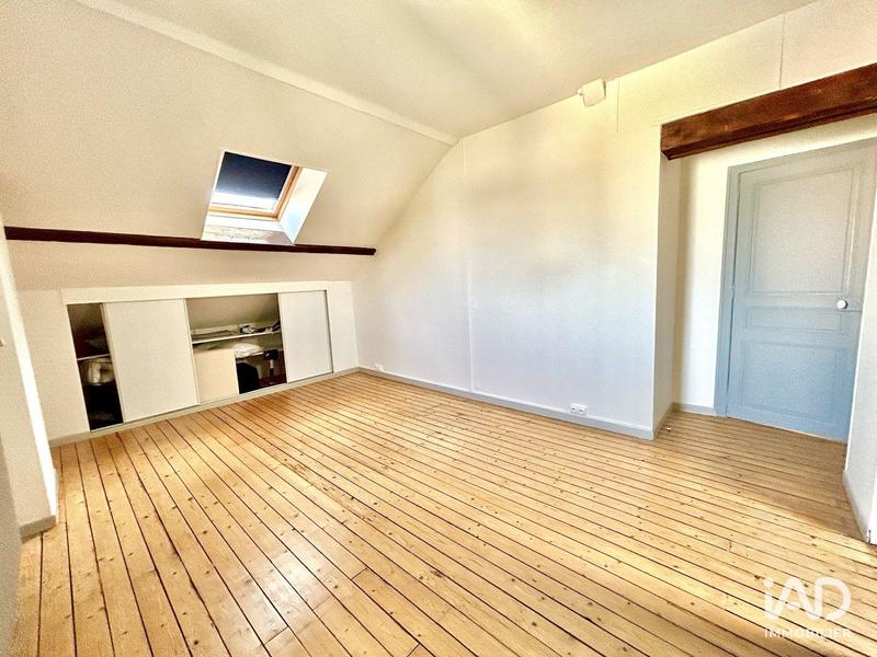 Maison - 203 m² - 11 pièces